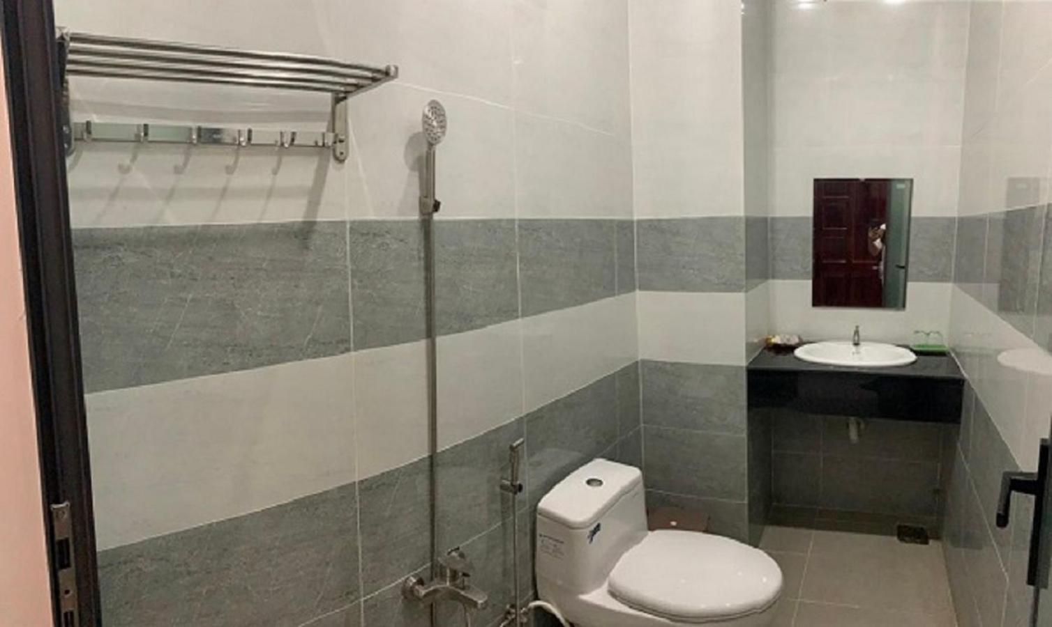 Hotel Khach San Hoang Kim Bac Lieu Zewnętrze zdjęcie